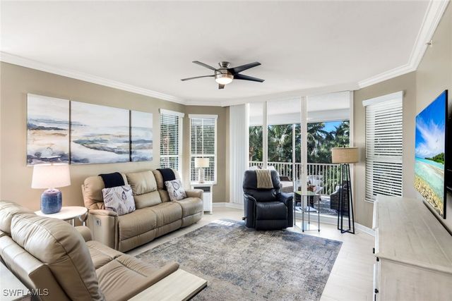 300 Dunes BLVD 201, Naples, FL 34110