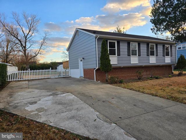 4813 LAWRENCE ST, Alexandria, VA 22309