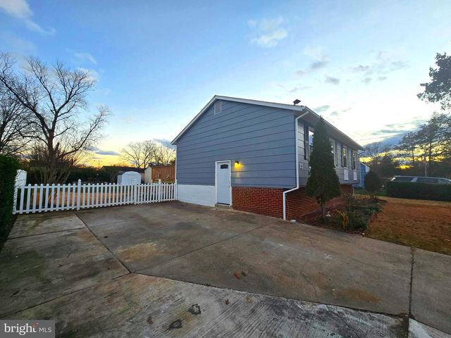 4813 LAWRENCE ST, Alexandria, VA 22309