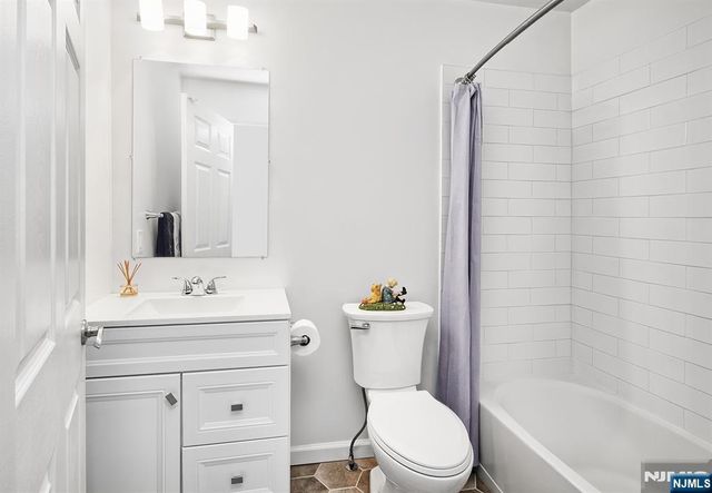 237 Price Court, West New York, NJ 07093