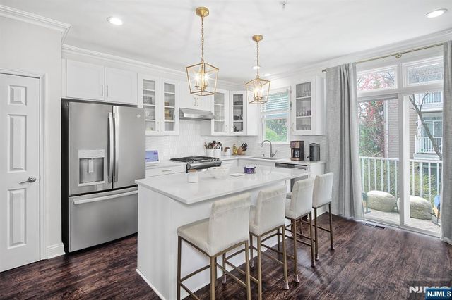 237 Price Court, West New York, NJ 07093