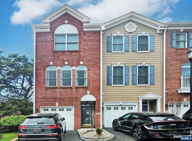237 Price Court, West New York, NJ 07093