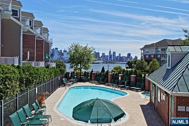 237 Price Court, West New York, NJ 07093