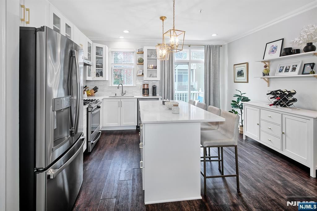 237 Price Court, West New York, NJ 07093