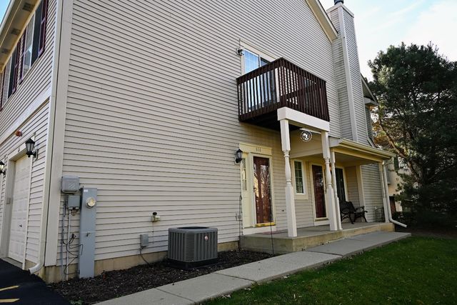 616 Windsor Drive D, Fox Lake, IL 60020