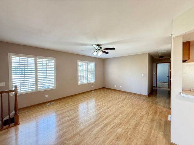 616 Windsor Drive D, Fox Lake, IL 60020