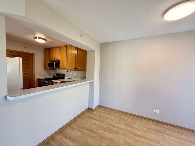 616 Windsor Drive D, Fox Lake, IL 60020