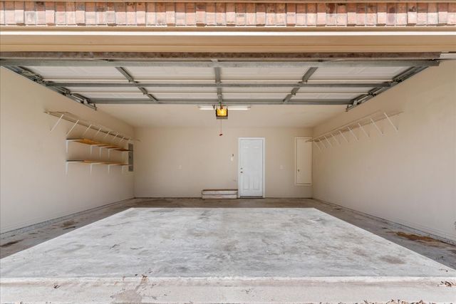 5700 Roundup Trail, Arlington, TX 76017