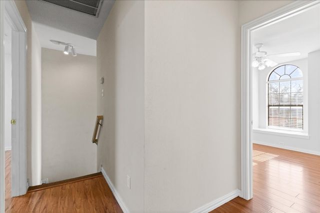 5700 Roundup Trail, Arlington, TX 76017