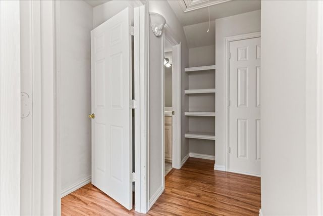 5700 Roundup Trail, Arlington, TX 76017