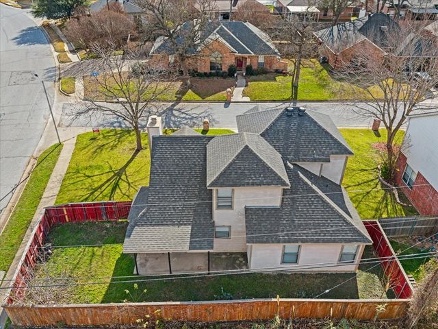 5700 Roundup Trail, Arlington, TX 76017