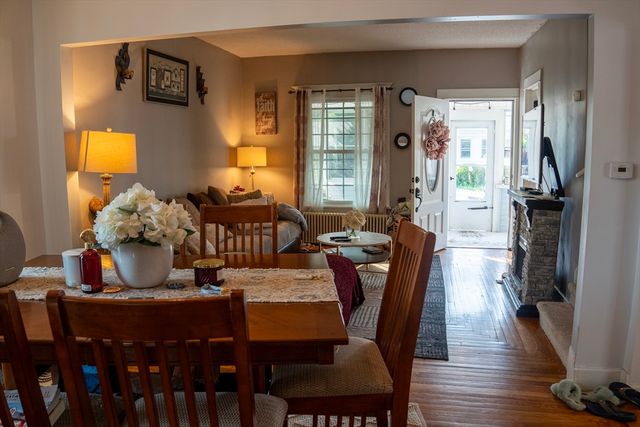 130 Littleton St, Springfield, MA 01104