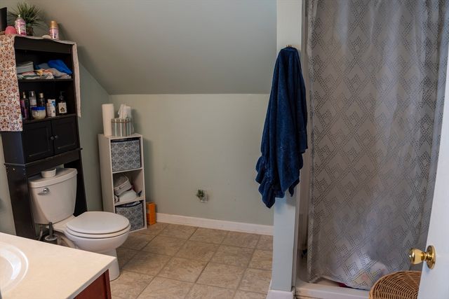 130 Littleton St, Springfield, MA 01104