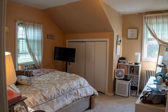 130 Littleton St, Springfield, MA 01104