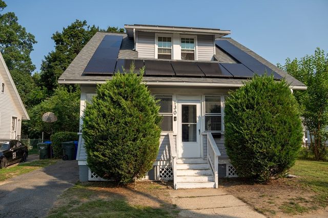 130 Littleton St, Springfield, MA 01104