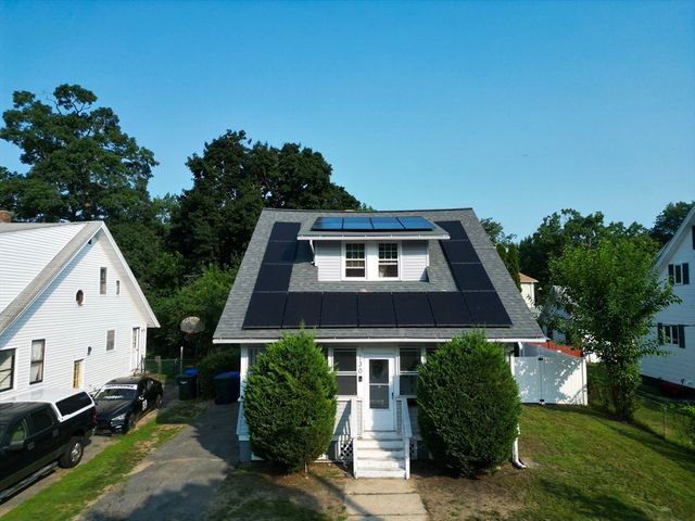 130 Littleton St, Springfield, MA 01104