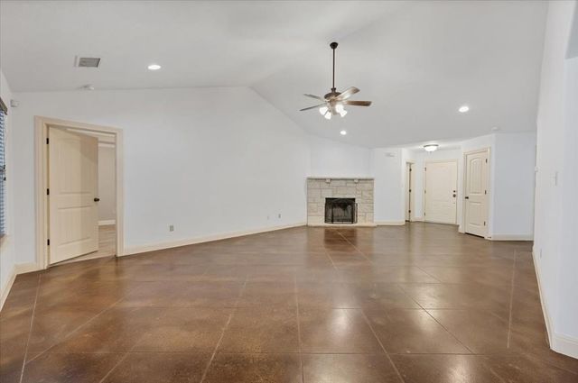 300 Venture BLVD S, Point Venture, TX 78645