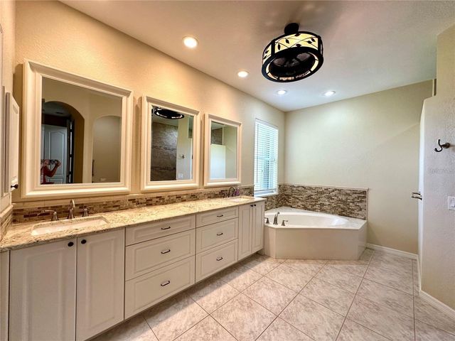 26577 BARRANQUILLA AVENUE, Punta Gorda, FL 33983