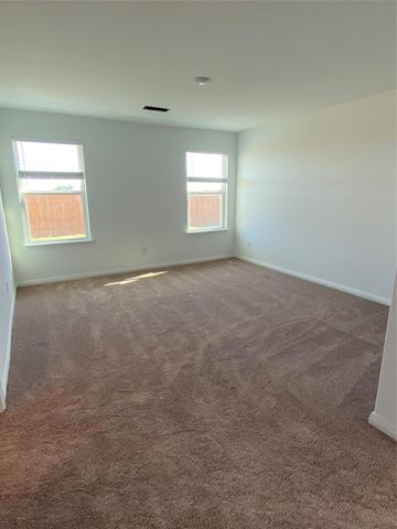 18308 Speculator LN, Elgin, TX 78621