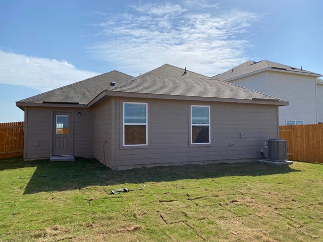 18308 Speculator LN, Elgin, TX 78621