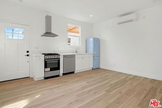 2925 Marsh Street, Los Angeles, CA 90039