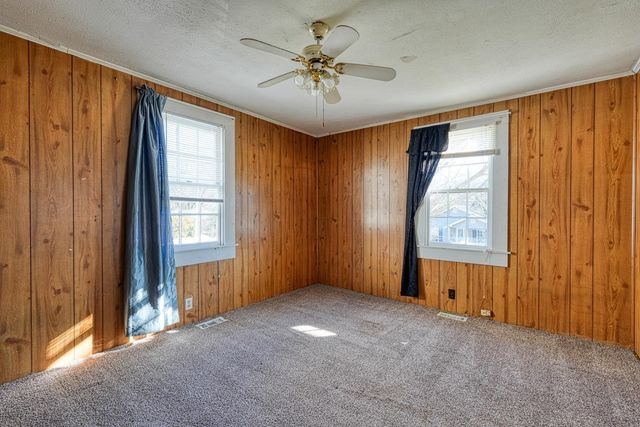 92 North St, Duncan, SC 29334