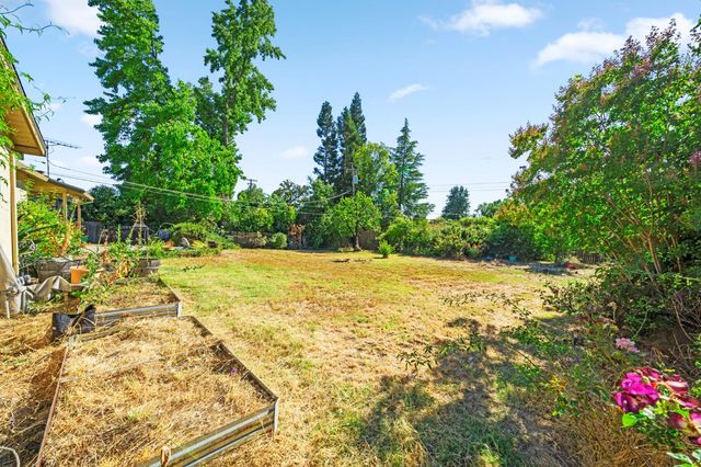 4625 Jan Dr, Carmichael, CA 95608