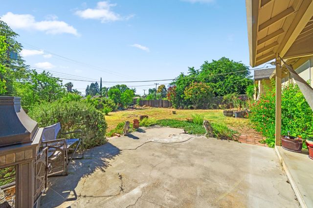4625 Jan Dr, Carmichael, CA 95608