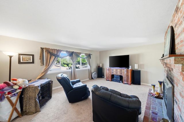 4625 Jan Dr, Carmichael, CA 95608