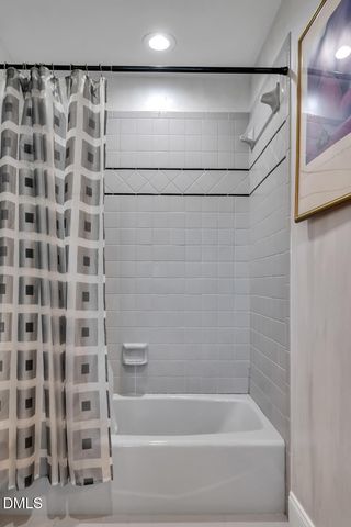 82101 Ehringhaus, Chapel Hill, NC 27517