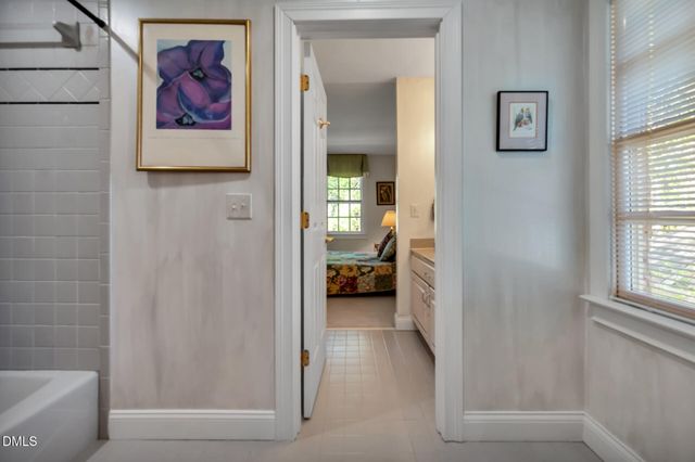 82101 Ehringhaus, Chapel Hill, NC 27517