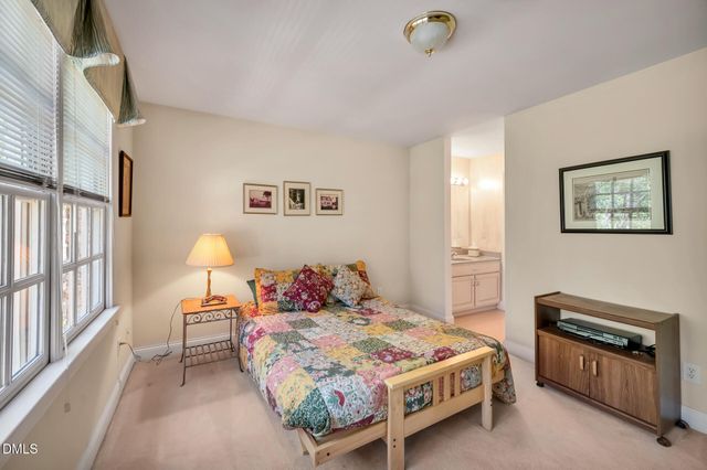 82101 Ehringhaus, Chapel Hill, NC 27517