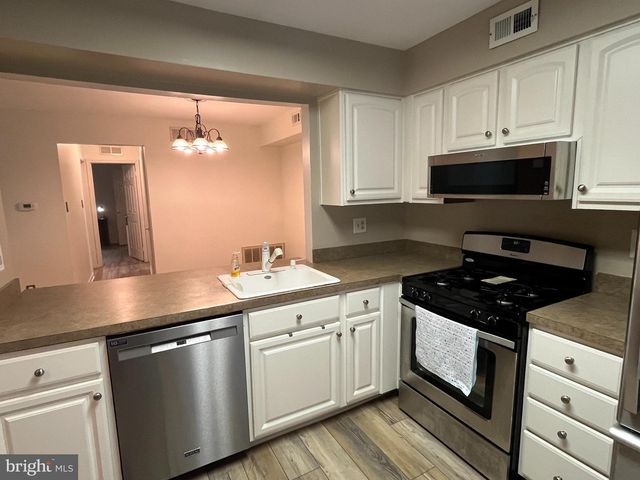3003-A HEATHERSTONE CT, Mount Laurel, NJ 08054