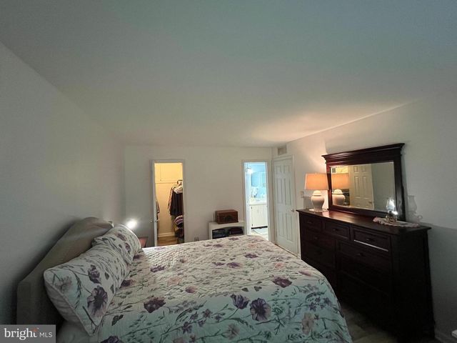 3003-A HEATHERSTONE CT, Mount Laurel, NJ 08054