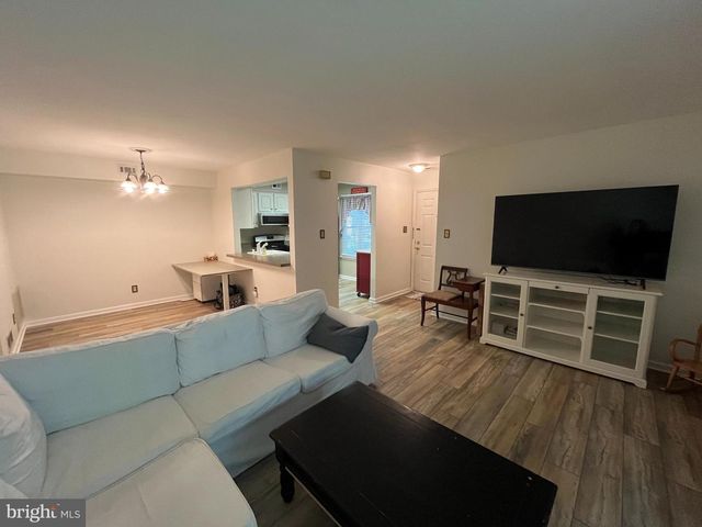 3003-A HEATHERSTONE CT, Mount Laurel, NJ 08054