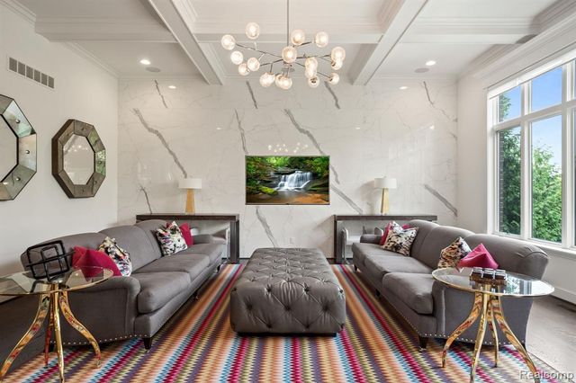 3906 Thatcher Drive, Rochester Hills, MI 48309