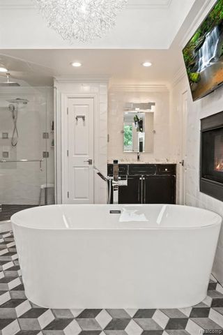 3906 Thatcher Drive, Rochester Hills, MI 48309