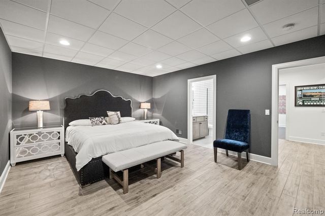 3906 Thatcher Drive, Rochester Hills, MI 48309