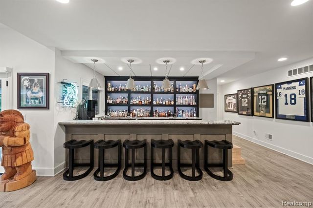 3906 Thatcher Drive, Rochester Hills, MI 48309