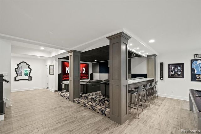 3906 Thatcher Drive, Rochester Hills, MI 48309