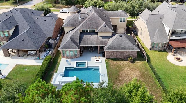 5615 Caspian Falls Lane, Fulshear, TX 77441