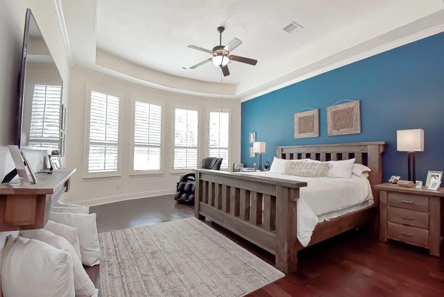 5615 Caspian Falls Lane, Fulshear, TX 77441