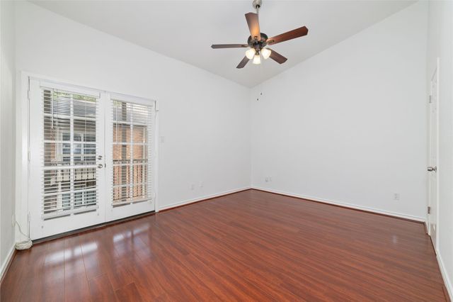 2001 Bering Drive 2C, Houston, TX 77057