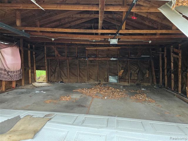 6300 Penrod Street, Detroit, MI 48228