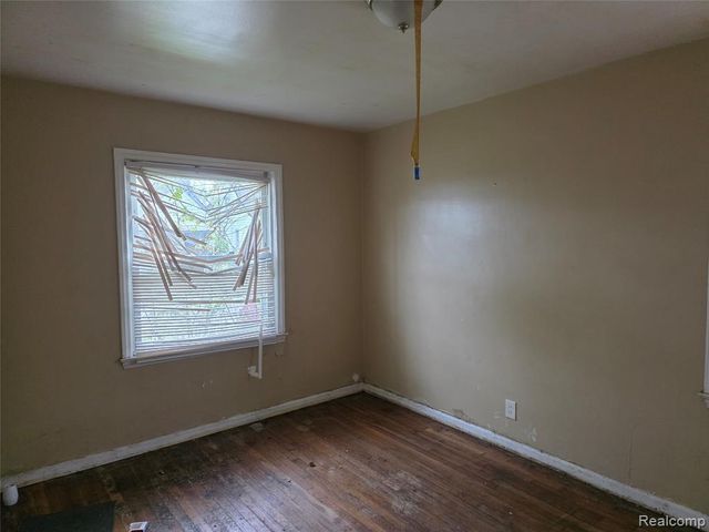 6300 Penrod Street, Detroit, MI 48228