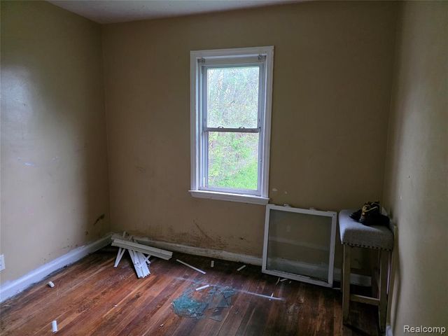 6300 Penrod Street, Detroit, MI 48228