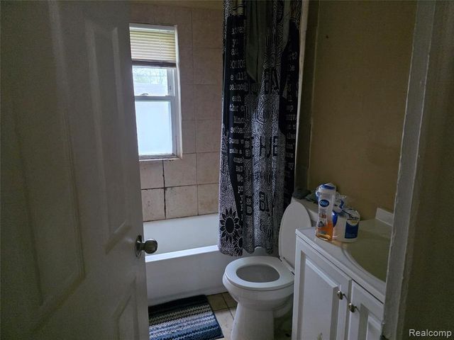 6300 Penrod Street, Detroit, MI 48228