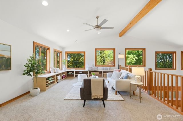 19946 47th Avenue NE, Lake Forest Park, WA 98155