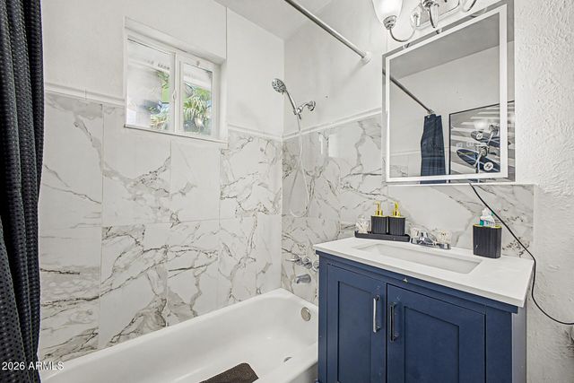 3916 W NORTHERN Avenue, Phoenix, AZ 85051