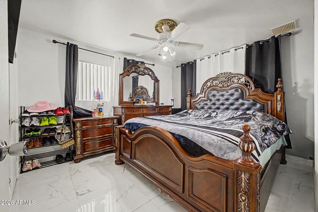 3916 W NORTHERN Avenue, Phoenix, AZ 85051